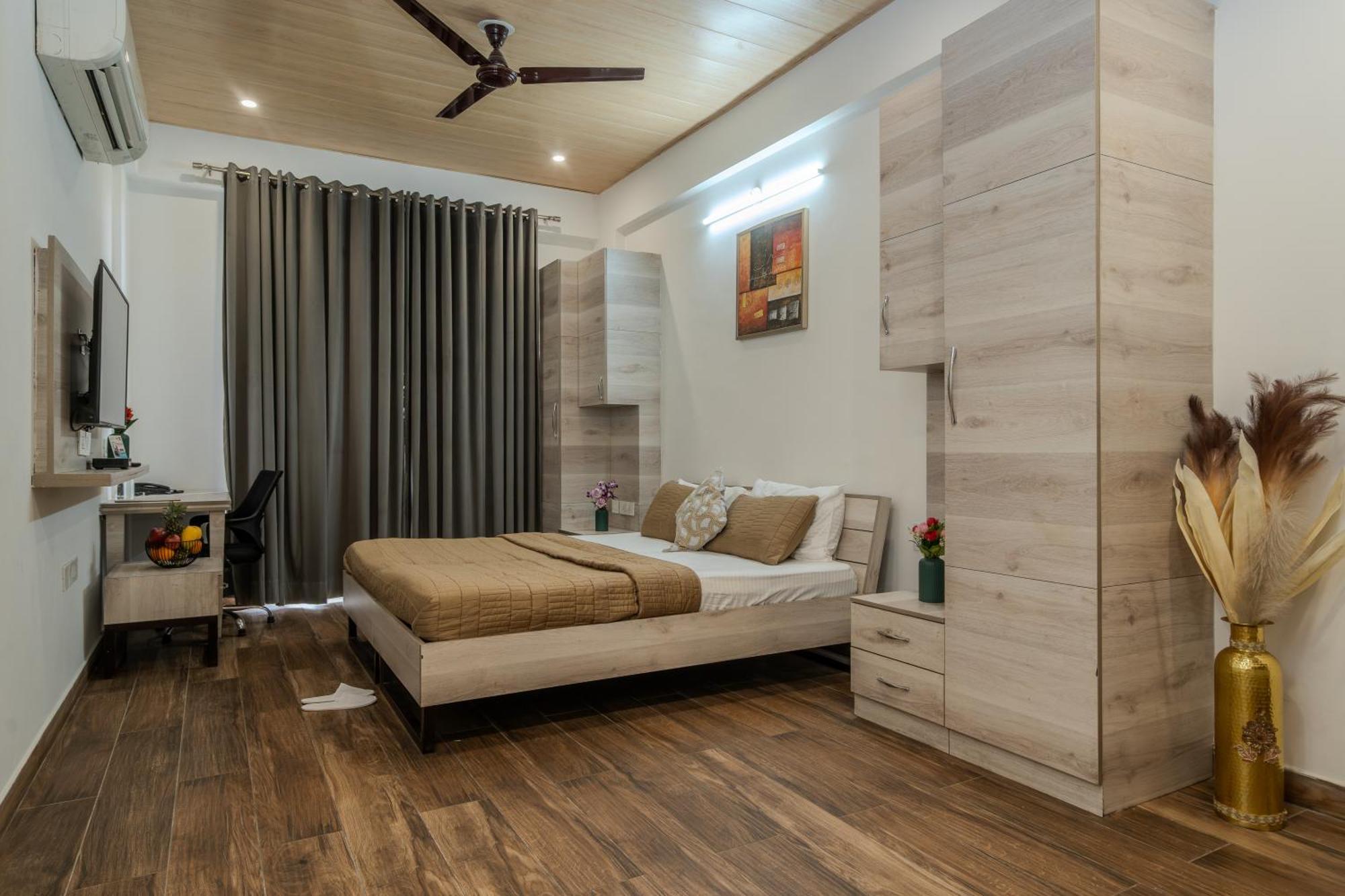 Stay Studio Hotel & Residences Gurgaon Esterno foto